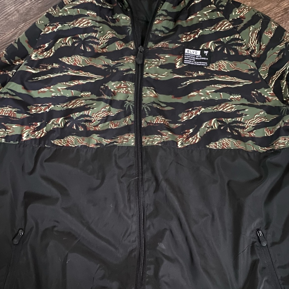 Windbreaker Jacket - Picture 4 of 4